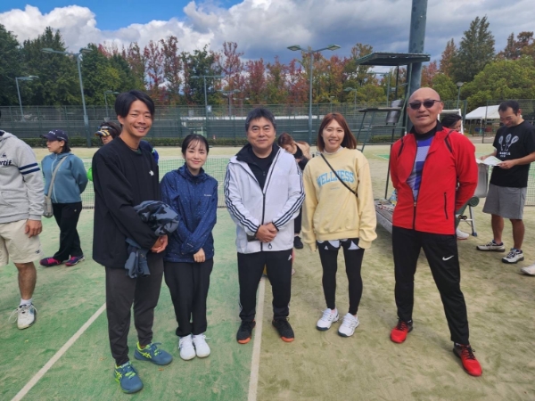 テニス同好会　ボレーズ